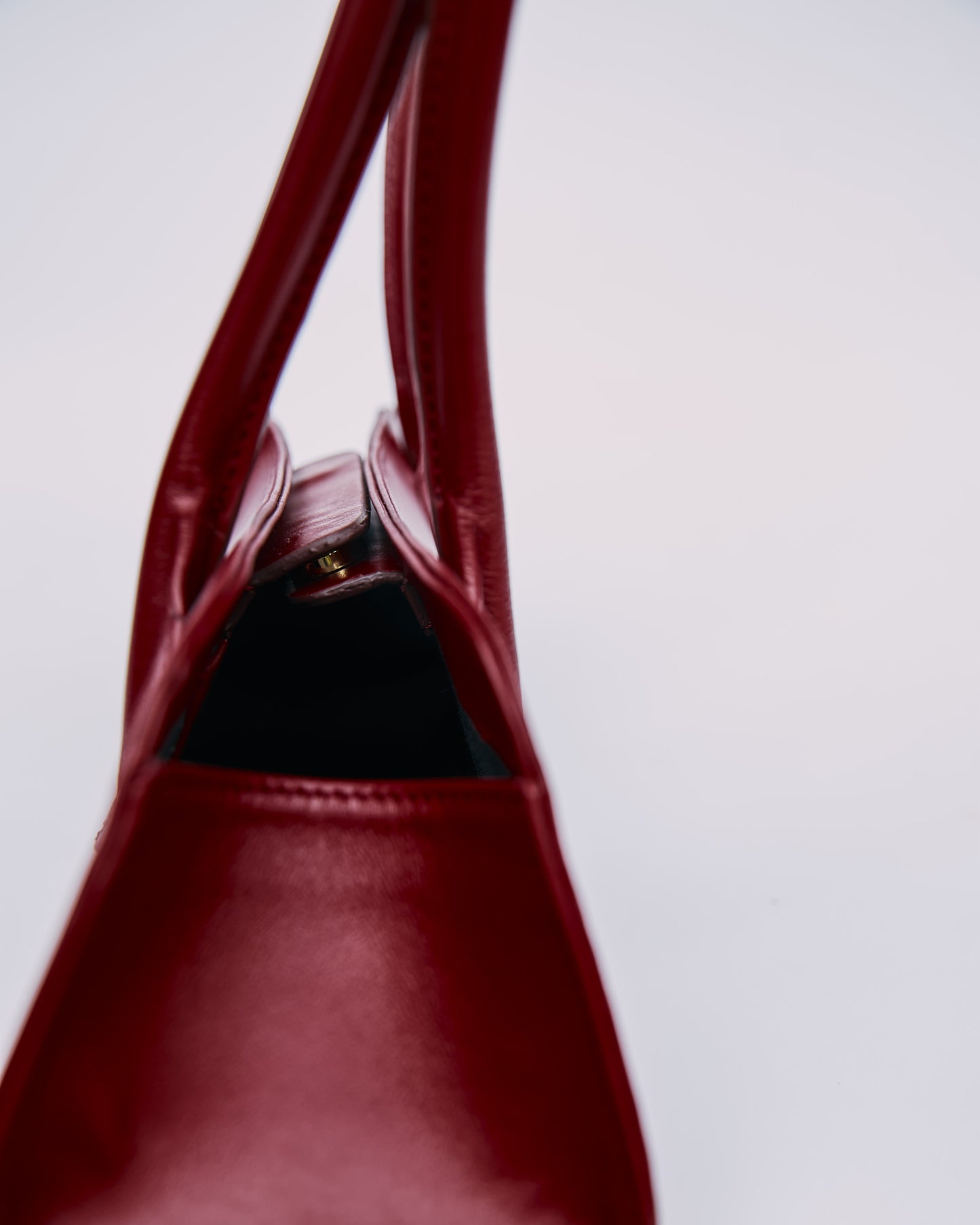 24/7 shoulder bag