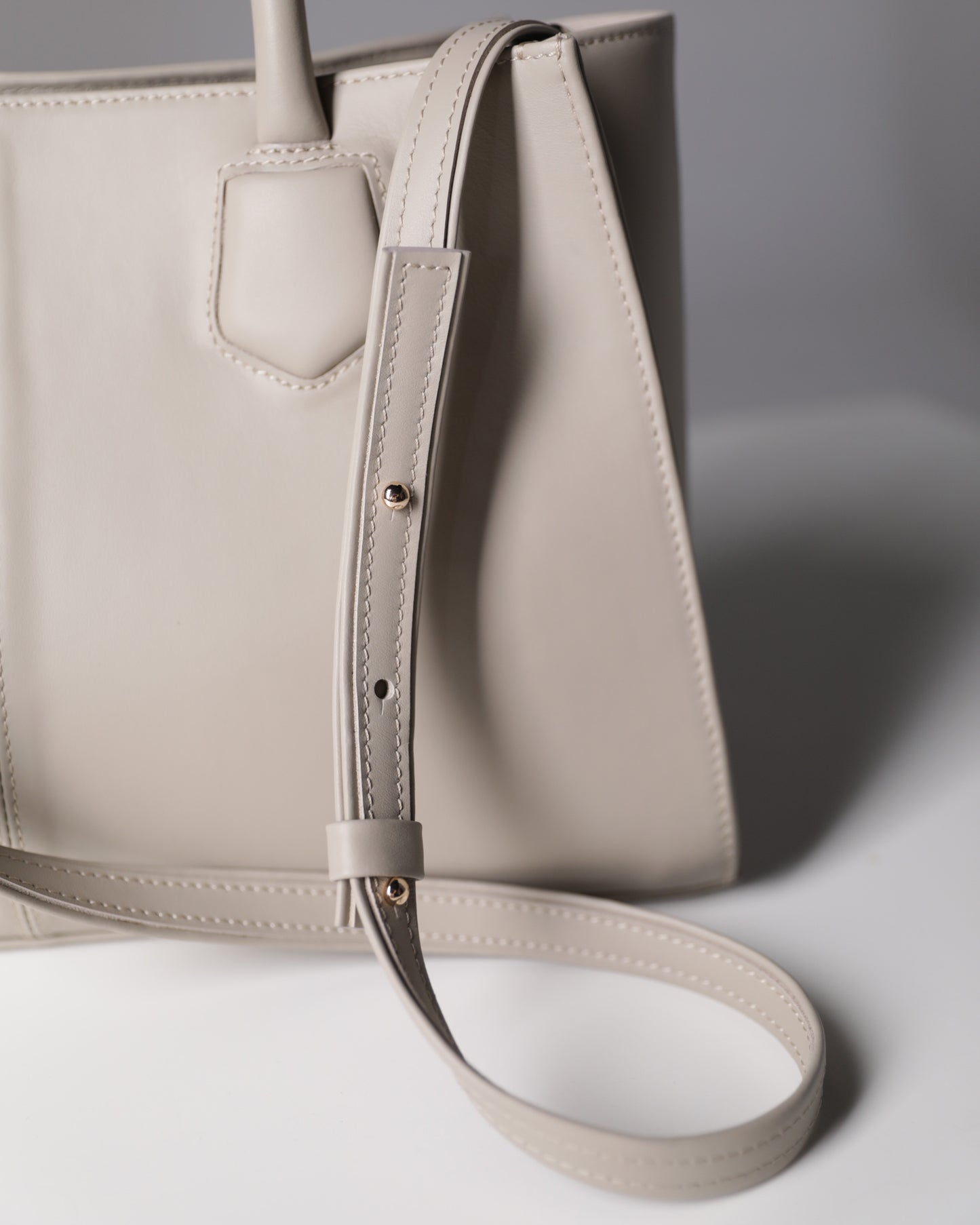 Credo Tote
