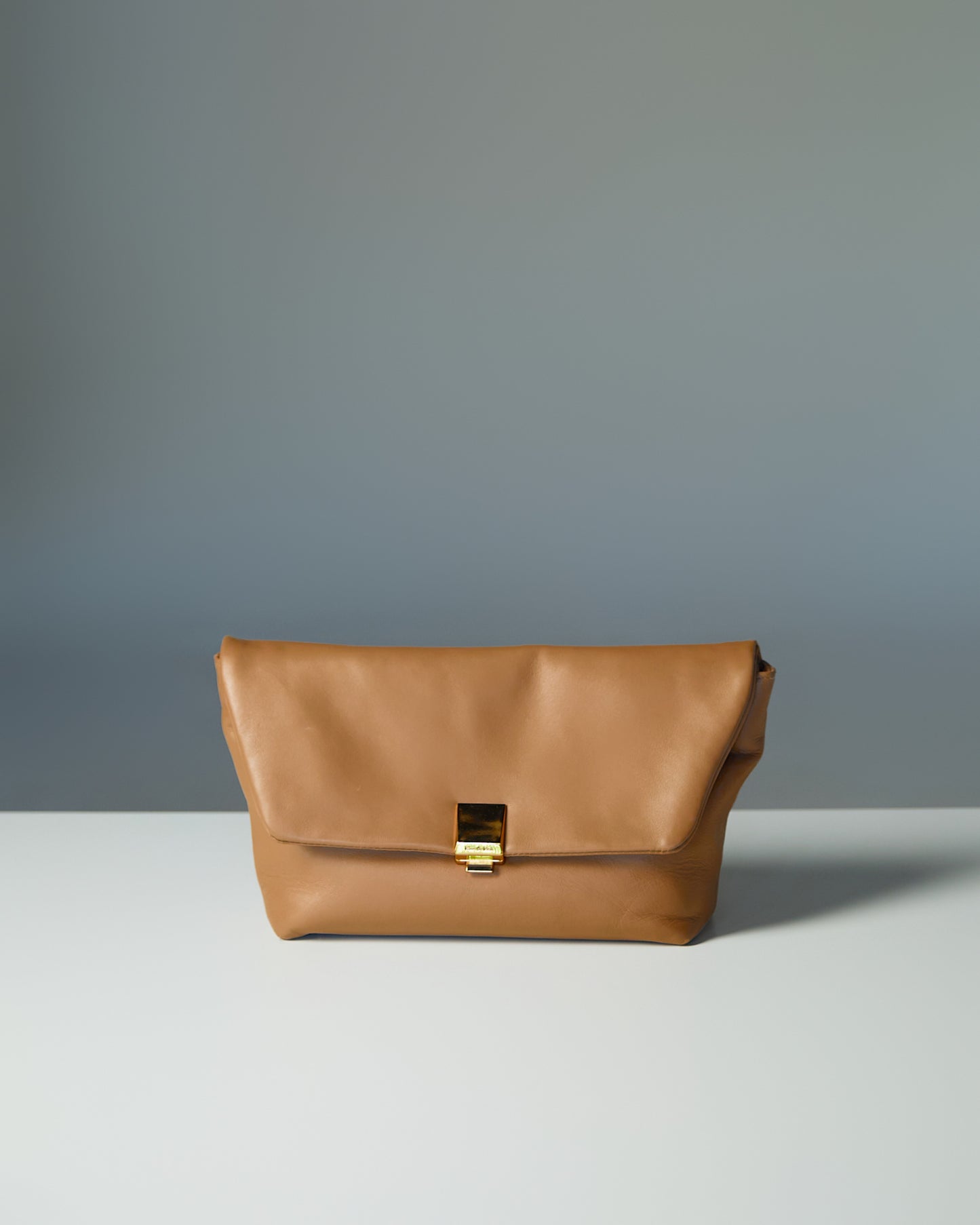 Faye clutch