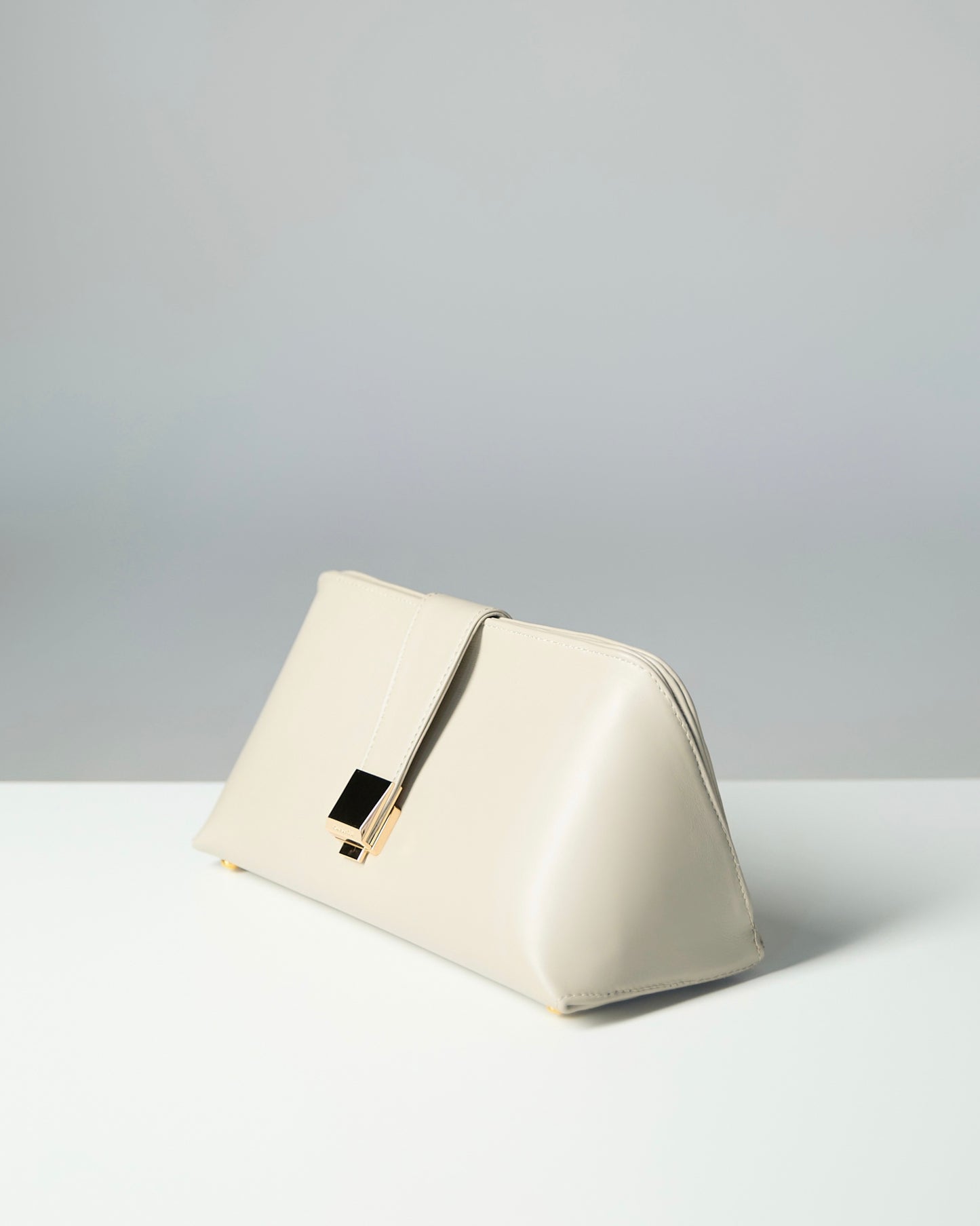 Ceremony clutch