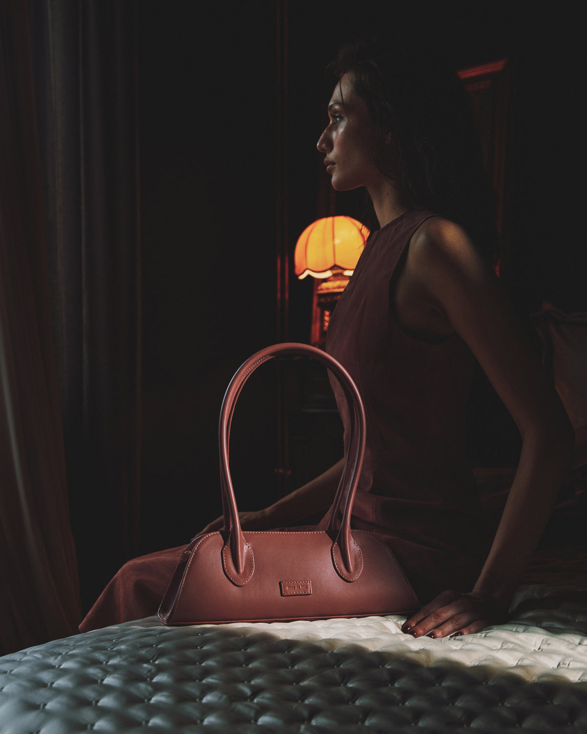 24/7 shoulder bag