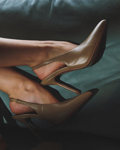 Venus slingback